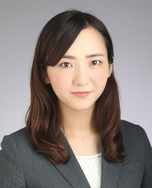 末　楓花　顔写真